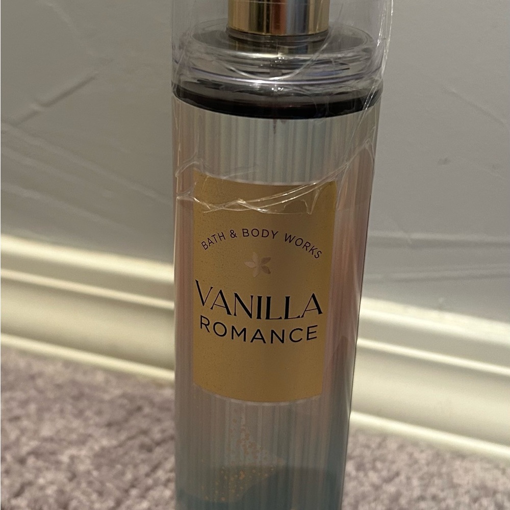 Bath & Body Works Vanilla Romance Fragrance Mist with Elegant Design